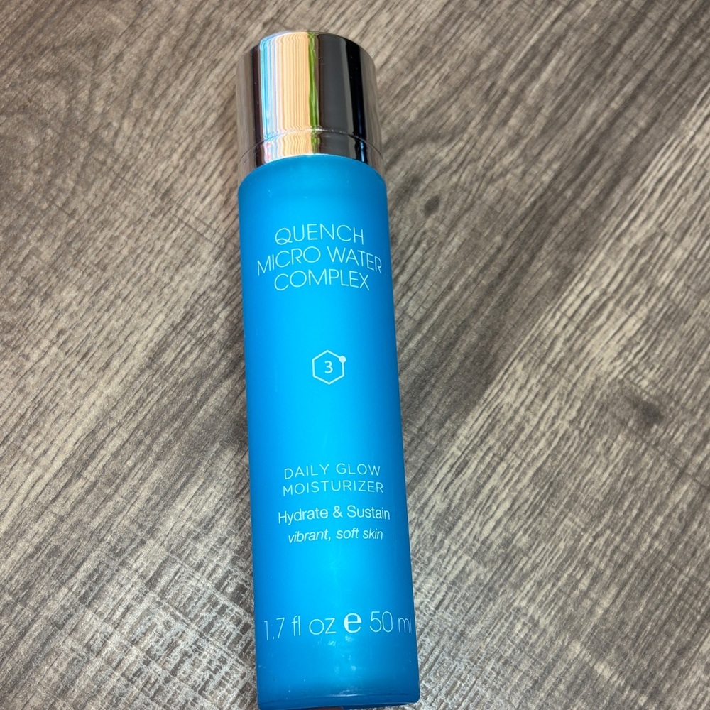 🌻5 for $30🌻 Quench Micro Water Complex Daily Glow Moisturizer